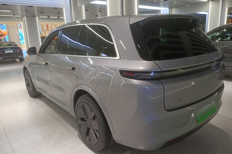 Used Li Auto L8 2023 Pro Model
