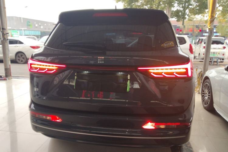 Used  E5 PLUS 2026 Model, 165km Long-Range First-Adoption Edition, 7-seater
