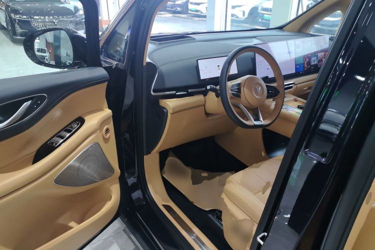 Used VOYAH Dream 2025 PHEV Four-Wheel-Drive Flagship Kunpeng Edition