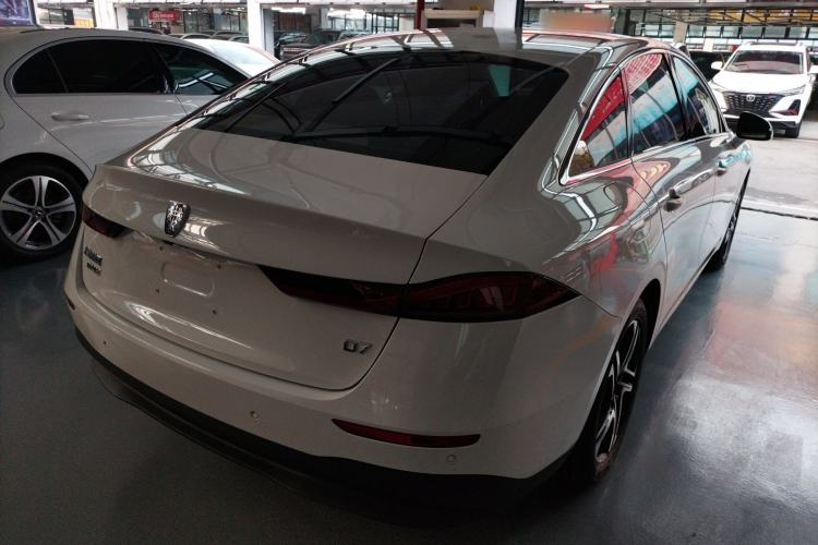 Used Roewe D7 2023 DMH 125km Superior Edition
