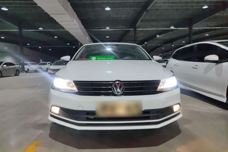 Used Volkswagen Sagitar 2018 1.6L Automatic Fashion Model