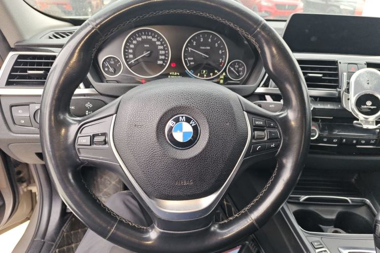 TDK.VehicleDetails.img