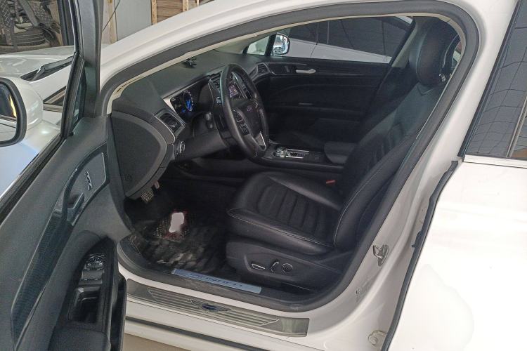 Used Ford Mondeo 2017 EcoBoost 200 Stylish Model
