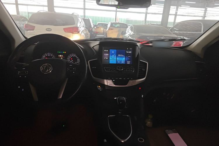 Used Dongfeng Fengdu MX5 2016 1.4T Manual Luxury Edition
