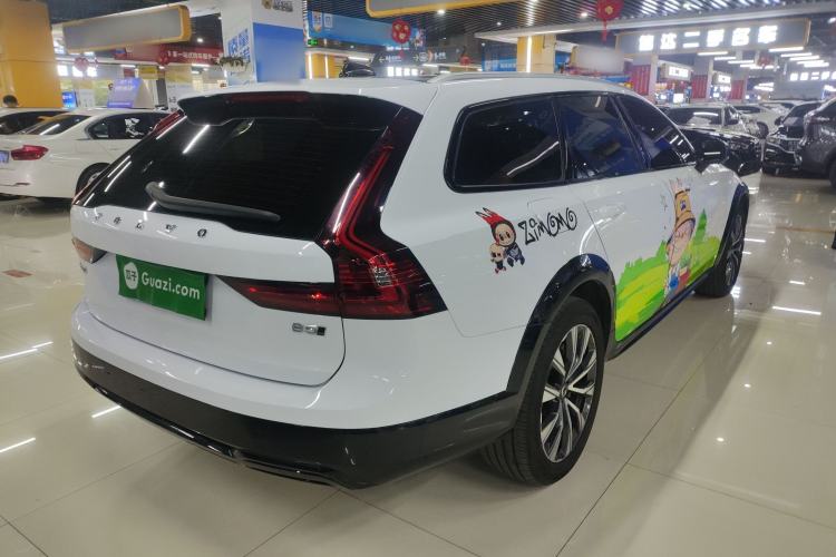 Used Volvo V90 2021 Cross Country B5 AWD Smart Range Edition
