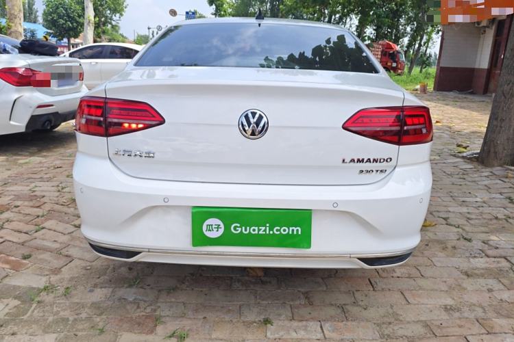 Used Volkswagen Lamando 2021 230TSI DSG Fashion Edition
