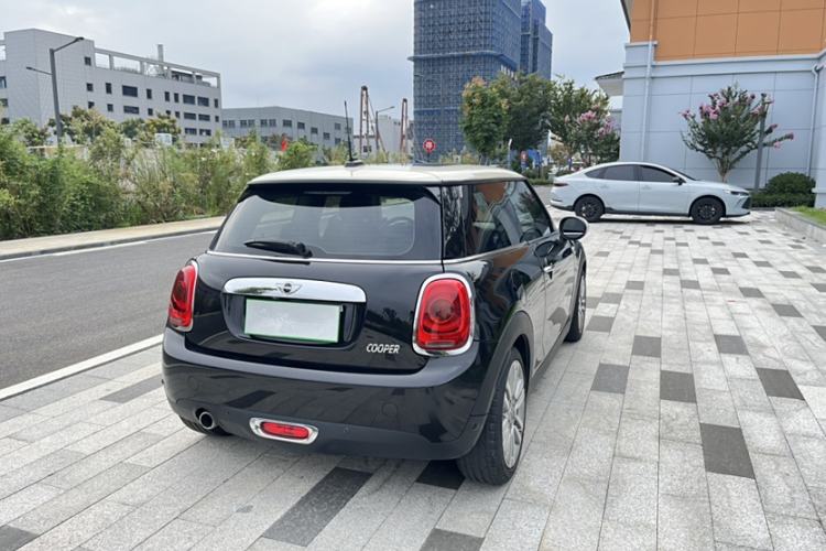 Used  MINI 2016 1.5T COOPER Avant-Garde
