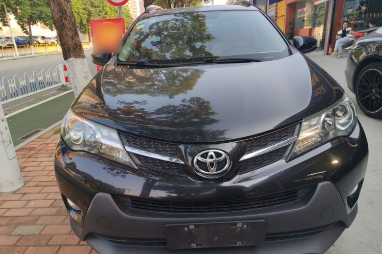 Used Toyota RAV4 2015 2.0L CVT Two-Wheel Drive Fashion Edition
