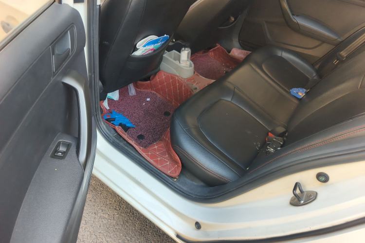 Used Skoda Rapid 2013 1.4L Manual Enjoyment Model