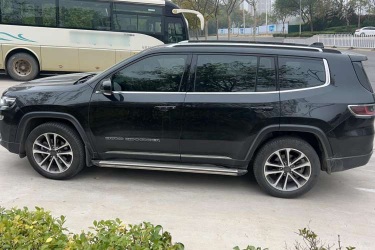 Used  Grand Commander 2018 2.0T Four-Wheel Drive Enjoyment Edition China VI
