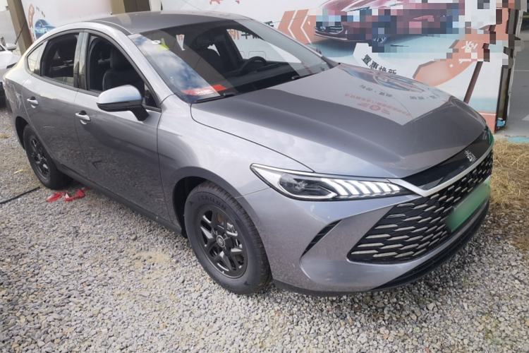 Used BYD Qin PLUS 2025 DM-i Smart Drive 55KM Leading Model
