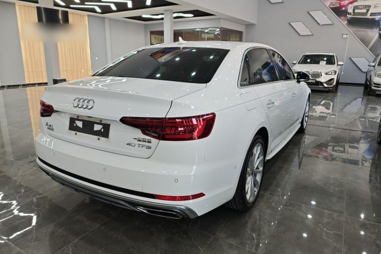 Used Audi A4L 2019 40 TFSI Fashion Edition China VI Emission Standard