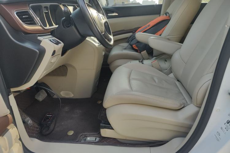 Used Buick GL8 2018 28T Luxury Model China VI Standard