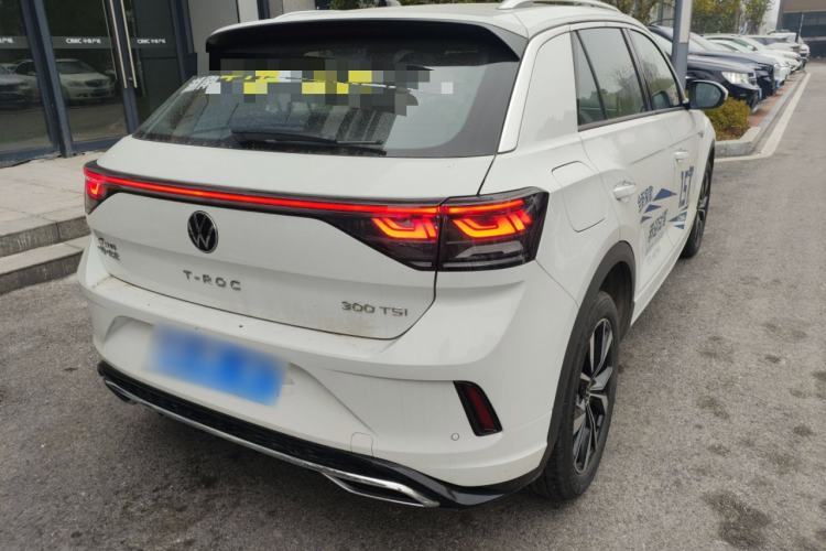 Used Volkswagen T-ROC 2025 300TSI DSG Two-Wheel Drive Chen Guang Edition
