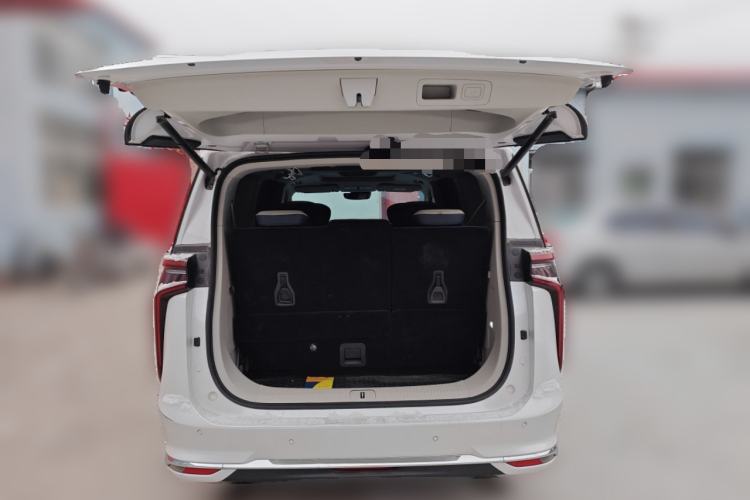 Used SAIC MAXUS G90 2022 2.0T Xingyun Seven-Seater Version
