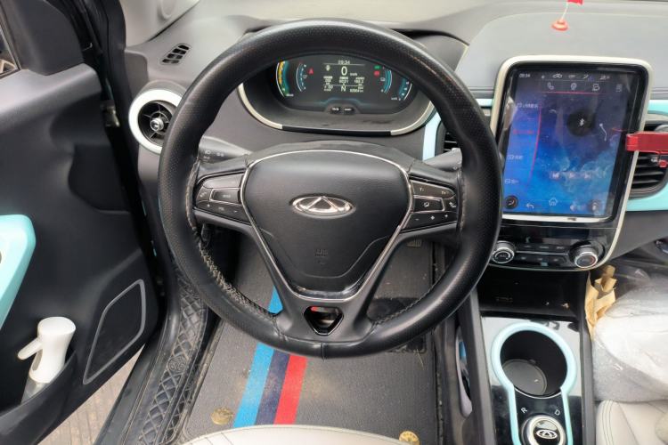 Used Chery Little Ant 2021 200 000-Yuan Ant Fan Edition Talent Version NMC Battery 408 km续航
