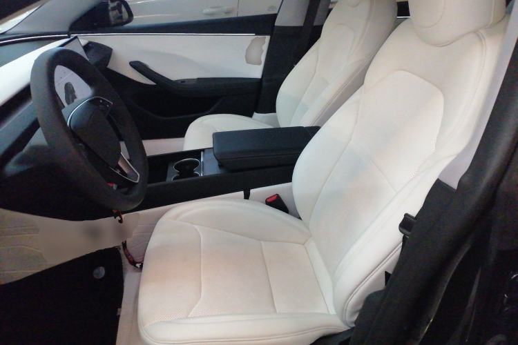 Used Tesla Model 3 2025 Rear-Wheel-Drive Version
