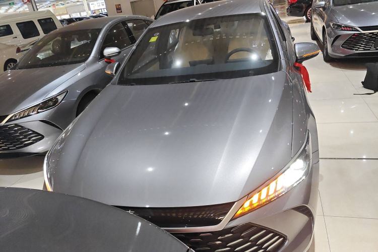 Used BYD Qin PLUS 2025 DM-i Smart Drive 55KM Leading Model
