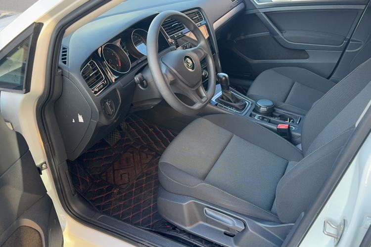 Used Volkswagen Golf 2019 1.6L Automatic Fashion Model China V Standard
