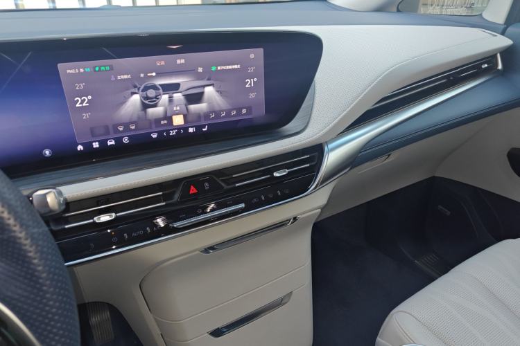 Used Buick Century 2023 2.0T Six-Seater Yinshi Edition