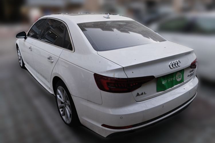 Used Audi A4L 2018 30th Anniversary Edition 40 TFSI Fashion Model
