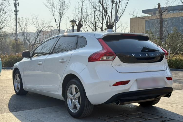 Used Volvo V40 2016 T3 Zhiyi Edition