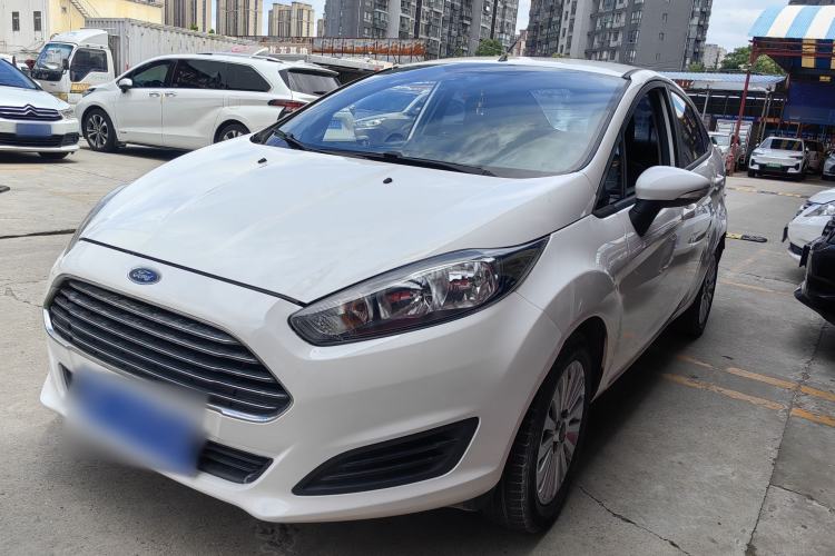 Used Ford Fiesta 2013 Sedan 1.5L Manual Fashion Edition
