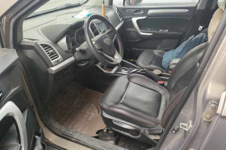 Used  Refine S3 2016 1.5L CVT Luxury Smart Version