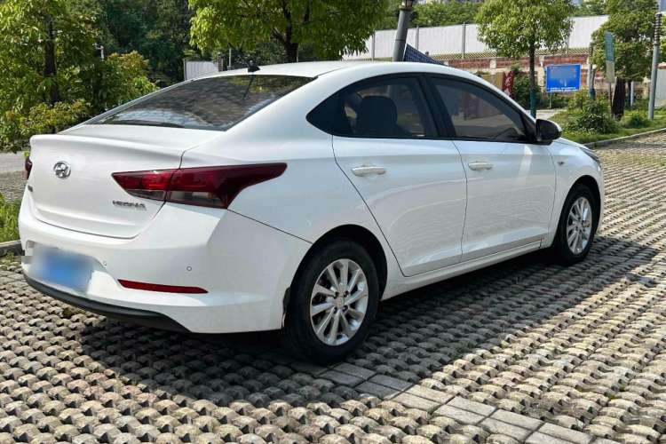 Used Hyundai Verna 2016 1.4L Automatic Cool Edition GLS
