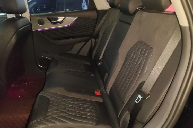 Used Hongqi HS5 2023 2.0T Four-Wheel Drive Flagship Pro Edition
