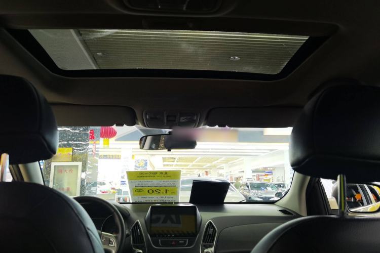 Used Hyundai ix35 2015 2.0L Automatic 2WD Smart Version China V Standard
