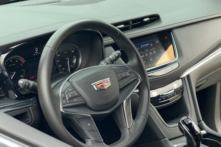 Used Cadillac XT5 2021 28T Luxury Version