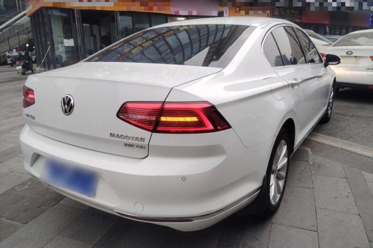 Used Volkswagen Magotan 2018 330TSI DSG Advanced Model
