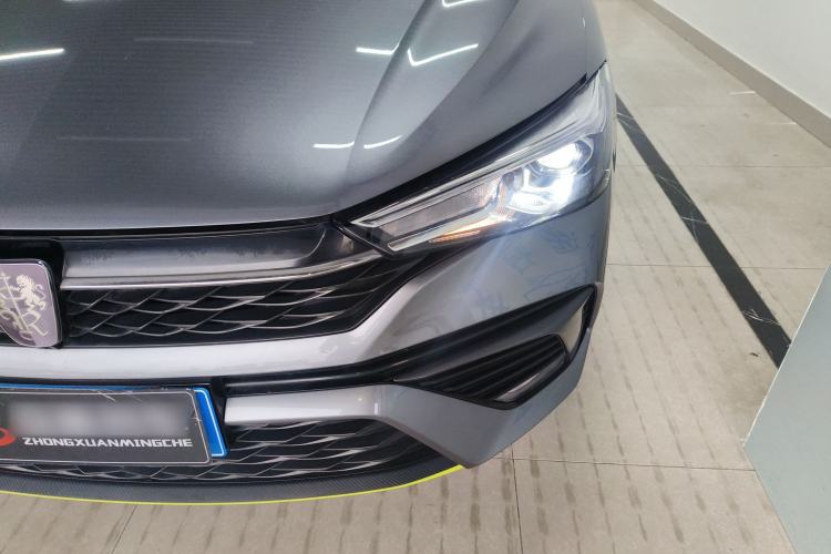 Used Roewe i5 2021 1.5L CVT Platinum Edition
