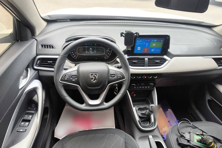 Used Baojun 510 2019 1.5L Manual Enjoyment Model 77kW China VI Emission Standard
