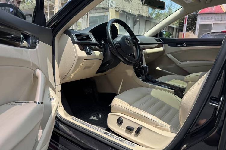 Used Volkswagen Passat 2014 1.8TSI DSG Prestige Edition
