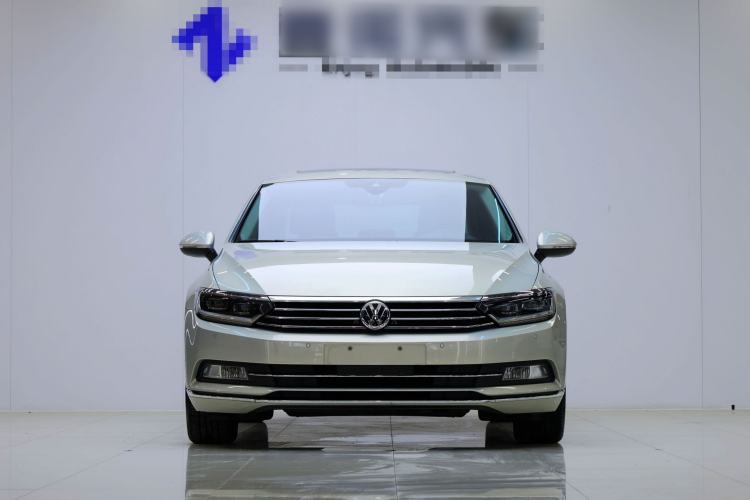 Used Volkswagen Magotan 2018 330TSI DSG Luxury Model