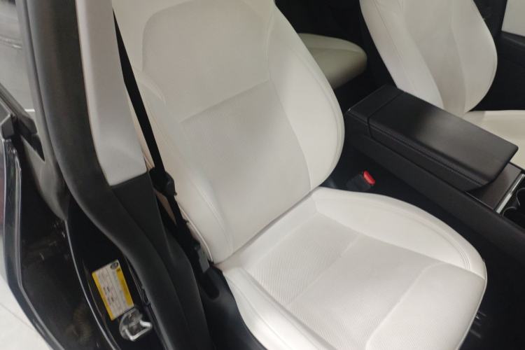 Used Tesla Model Y 2025 Rear-Wheel Drive First Edition