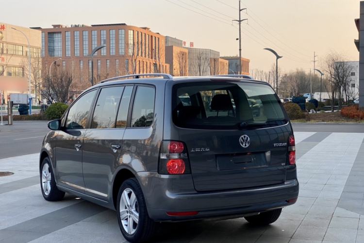 Used Volkswagen Touran 2015 1.4T Manual Fashion Edition 5-Seater