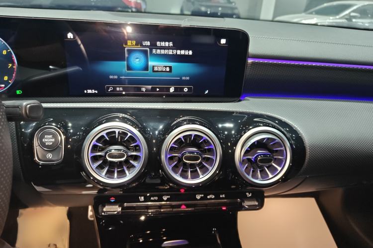 Used Mercedes-Benz A-Class 2021 A 200 L Sport Sedan Fashion Model
