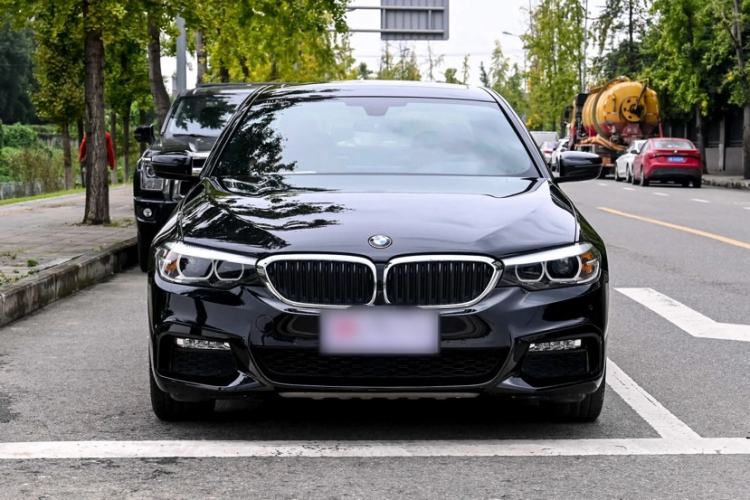 Used BMW 5 Series 2018 Facelifted 530Li xDrive M Sport Package
