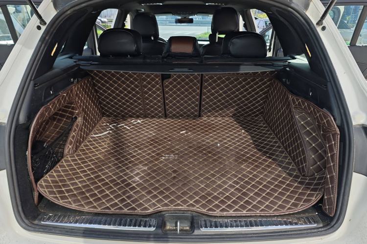 Used Mercedes-Benz GLC 2020 GLC 260 L 4MATIC Dynamic Model
