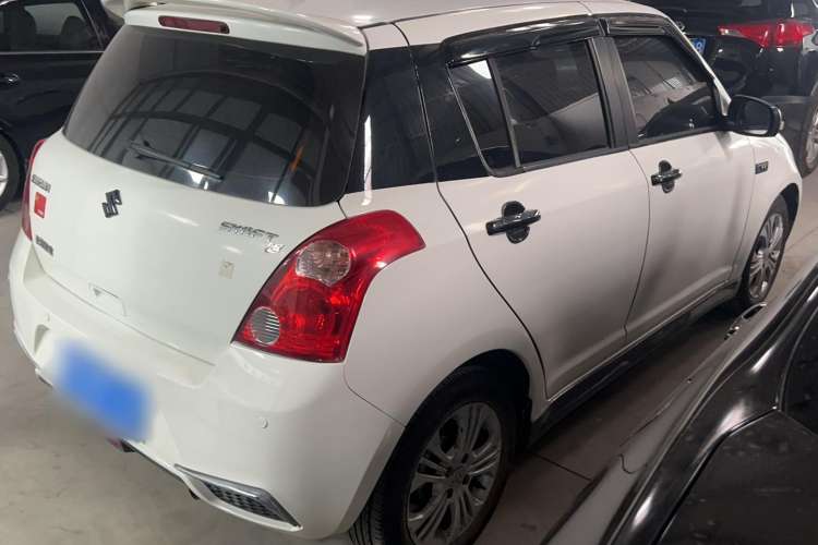 Used Suzuki Swift 2013 1.5L Automatic Standard Edition
