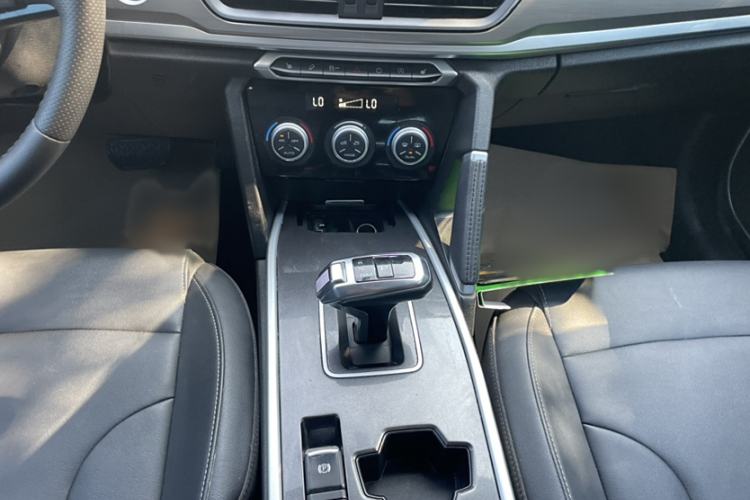 Used Haval H6 2021 Sport Edition 1.5T Automatic Elite Smart Connectivity Model with Hexagonal Grille
