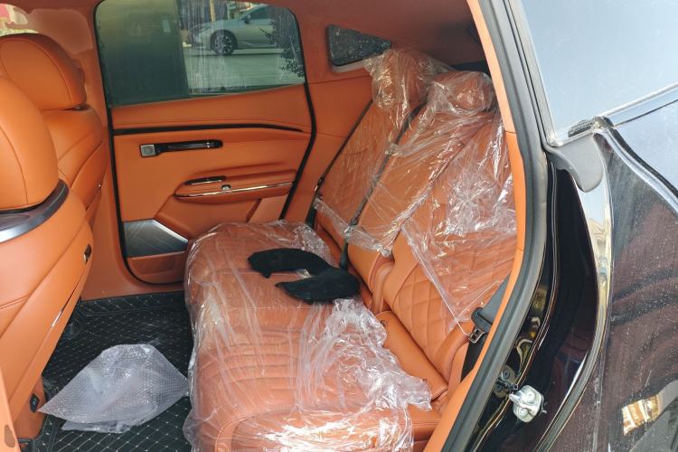 Used  HT 2025 670 Pro
