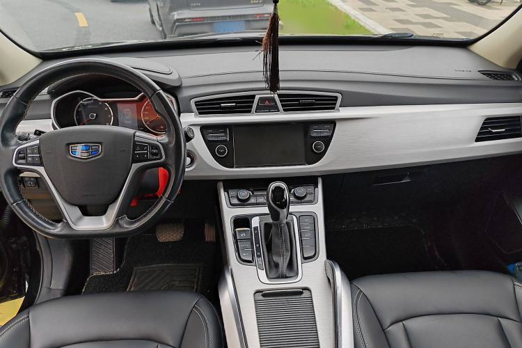 Used Geely Auto Emgrand X7 Sport 2018 1.8TD Automatic Two-Wheel Drive Zhiya Model
