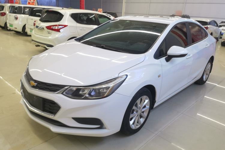 Used Chevrolet Cruze 2017 1.5L Automatic Pioneer Sunroof Edition