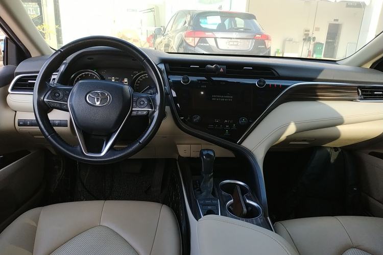 Used Toyota Camry 2019 2.5G Luxury Edition China VI Standard