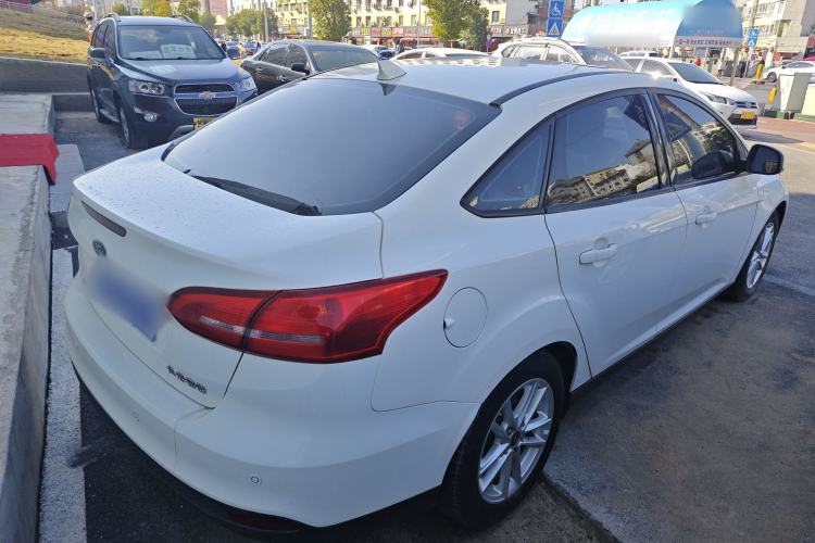 Used Ford Focus 2018 Sedan Classic 1.6L Automatic Trendy SmartDrive Edition