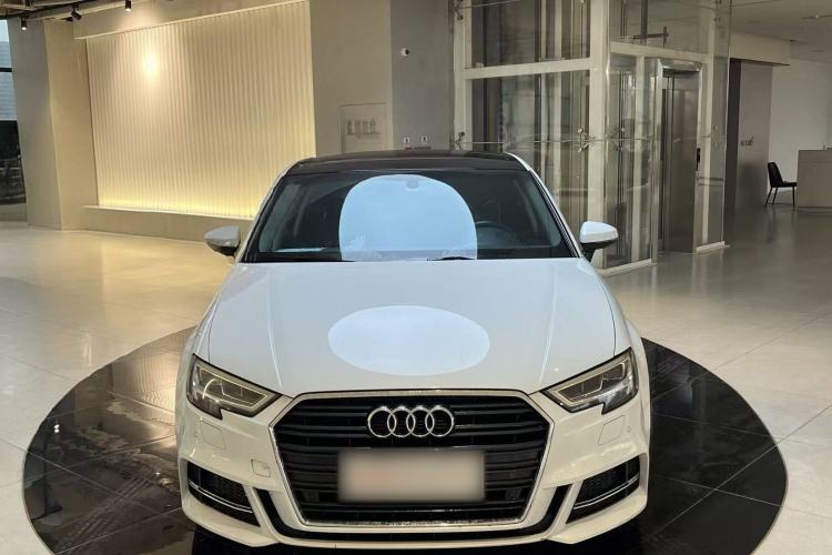Used Audi A3 2019 Limousine 35 TFSI Fashion Edition China V standard
